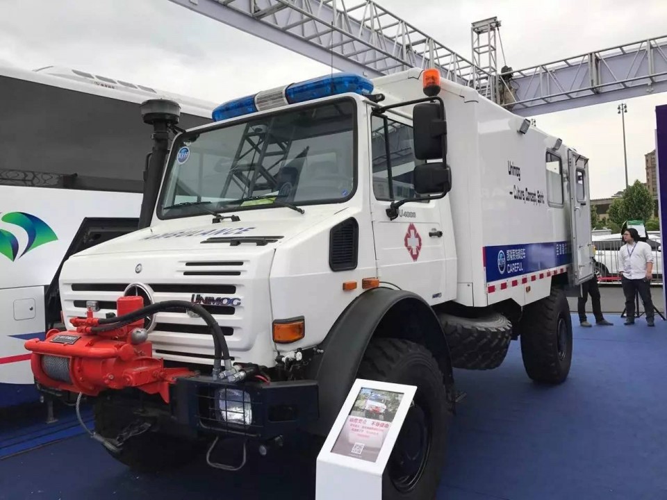 烏尼莫克全地形越野救護(hù)車(chē)