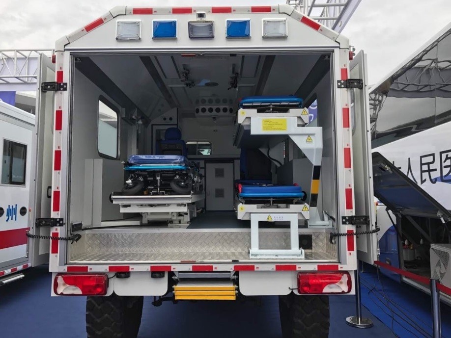 越野救護(hù)車(chē)生產(chǎn)廠家15271321777