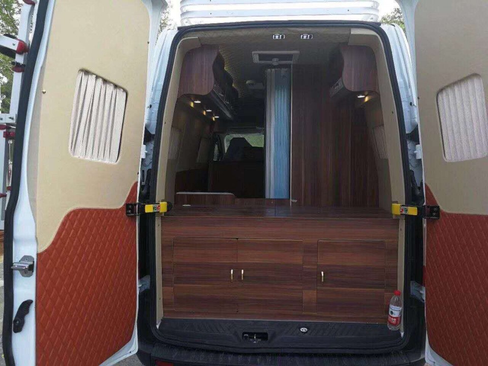 B型房車 全順?lè)寇?國(guó)產(chǎn)房車報(bào)價(jià)15271321777