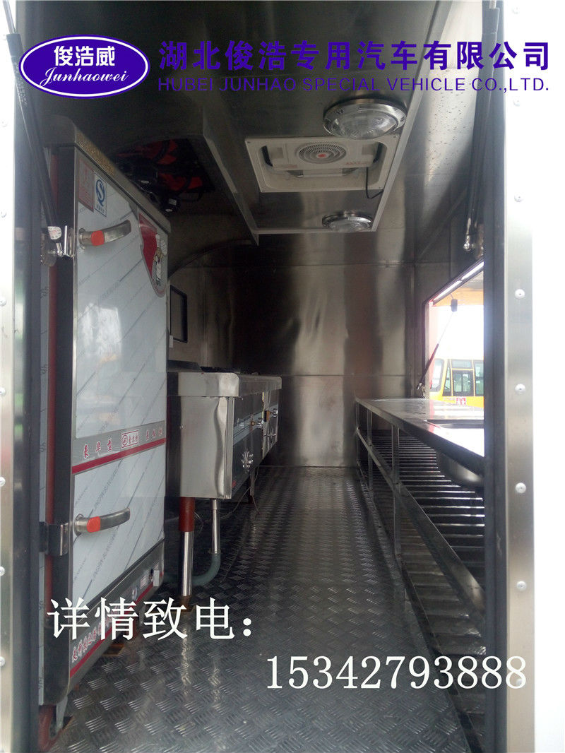 東風(fēng)餐飲車