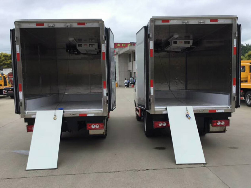 動(dòng)物尸體無(wú)害處理車(chē)15271321777 (3).jpg