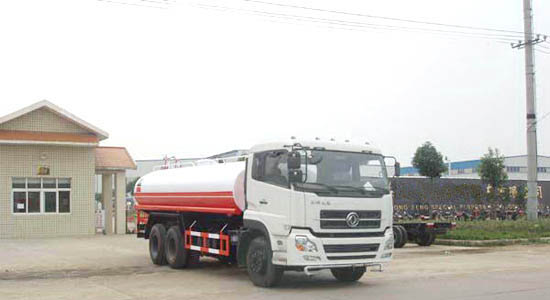 東風(fēng)天龍雙橋?yàn)⑺? name=