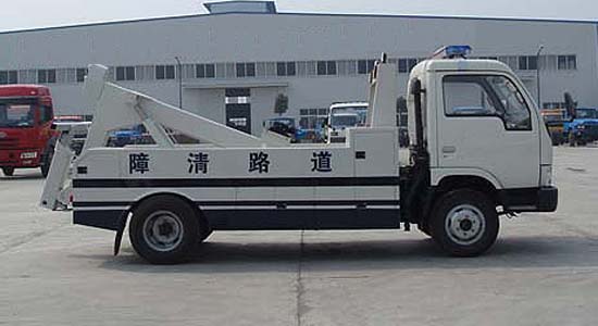 東風(fēng)金霸清障車