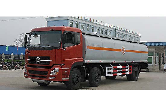 東風(fēng)前雙后單化工液體運(yùn)輸車