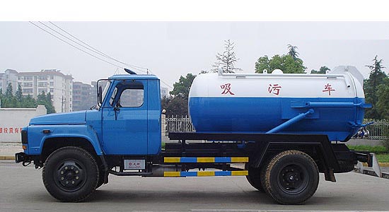 東風(fēng)140真空吸污車(5立方)
