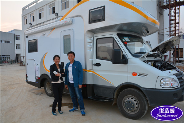 俊浩依維柯房車:400-0722860