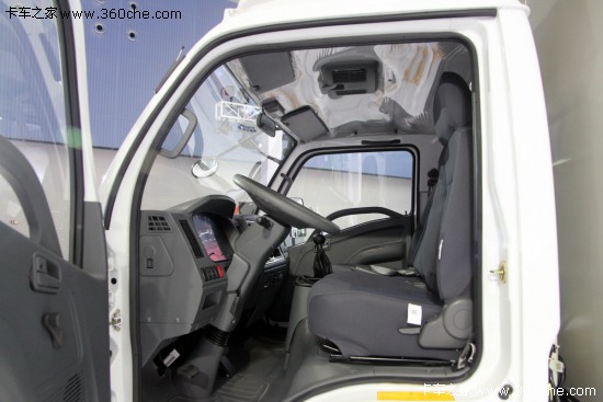 6.66萬起 南京依維柯超越上駿X300實(shí)拍