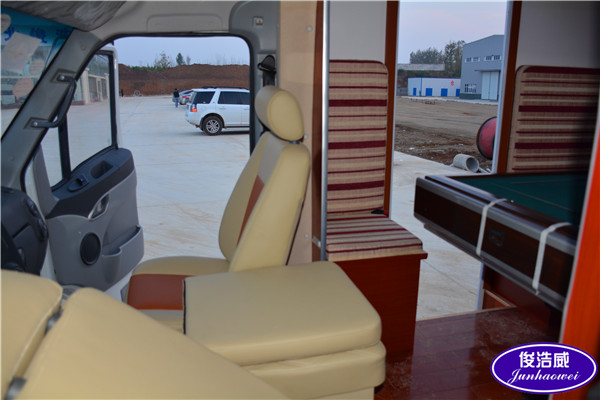 俊浩房車:400-0722860