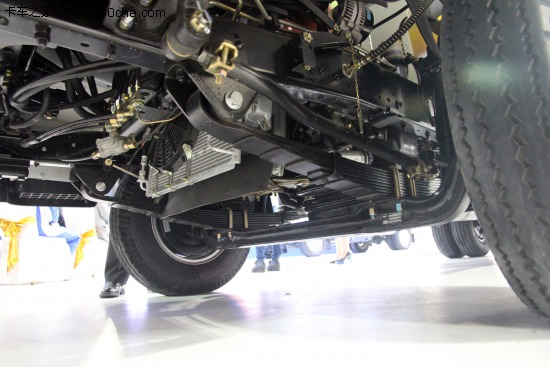 6.66萬起 南京依維柯超越上駿X300實(shí)拍