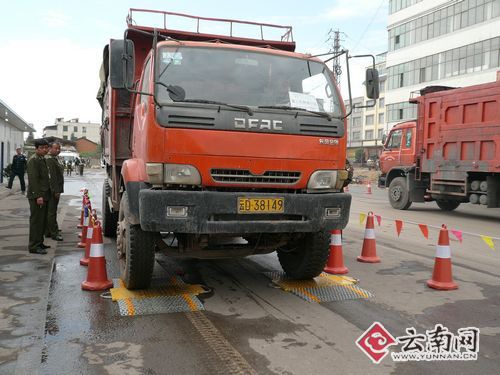 云南下月將對超55噸貨車嚴(yán)管 最高罰3萬